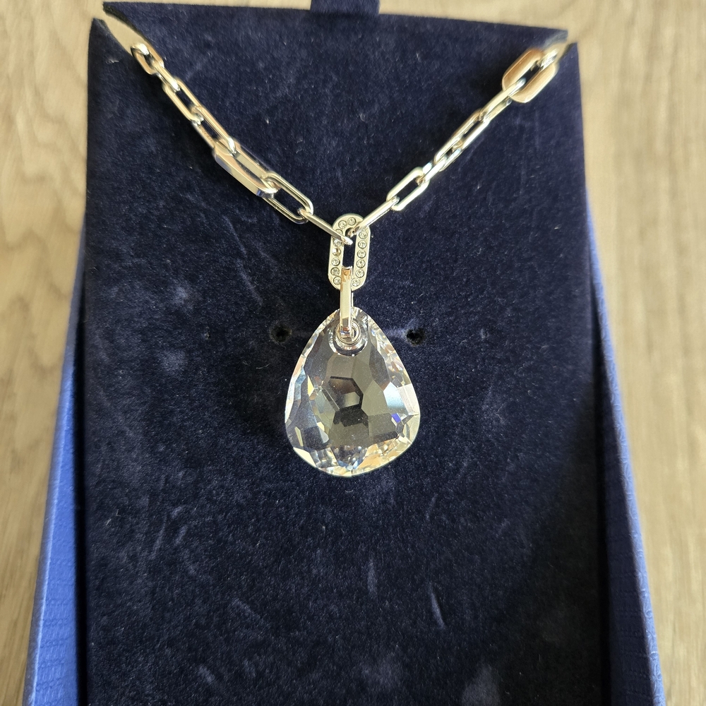 Swarovski Silver Pendant Necklace